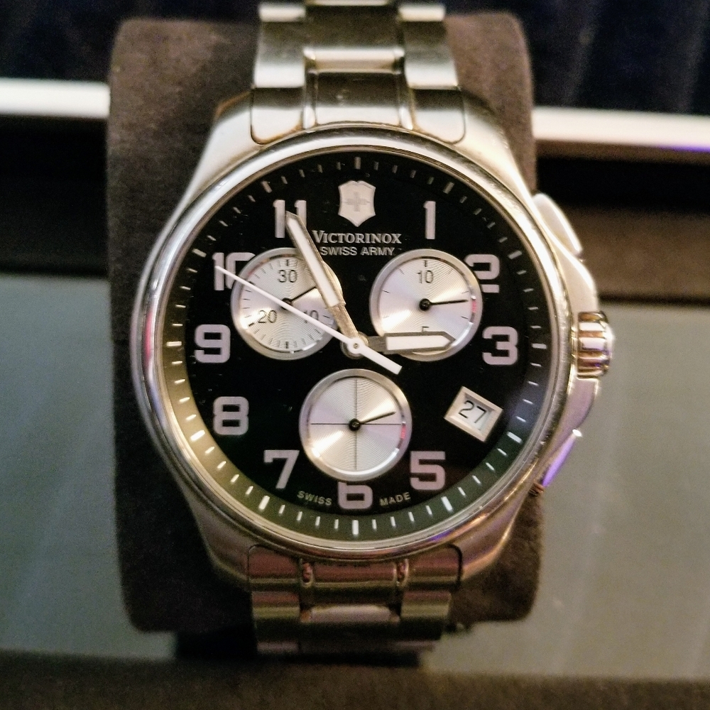 Victorionx Swiss Army Officer watch